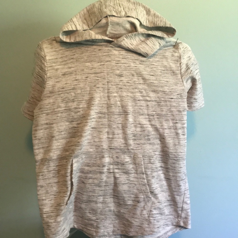 Boys short sleeve hooded shirt